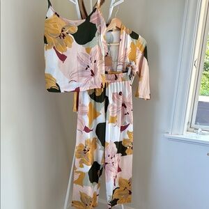 Floral Three-Piece Pijama Set with Yellow and Pink floral Designs.